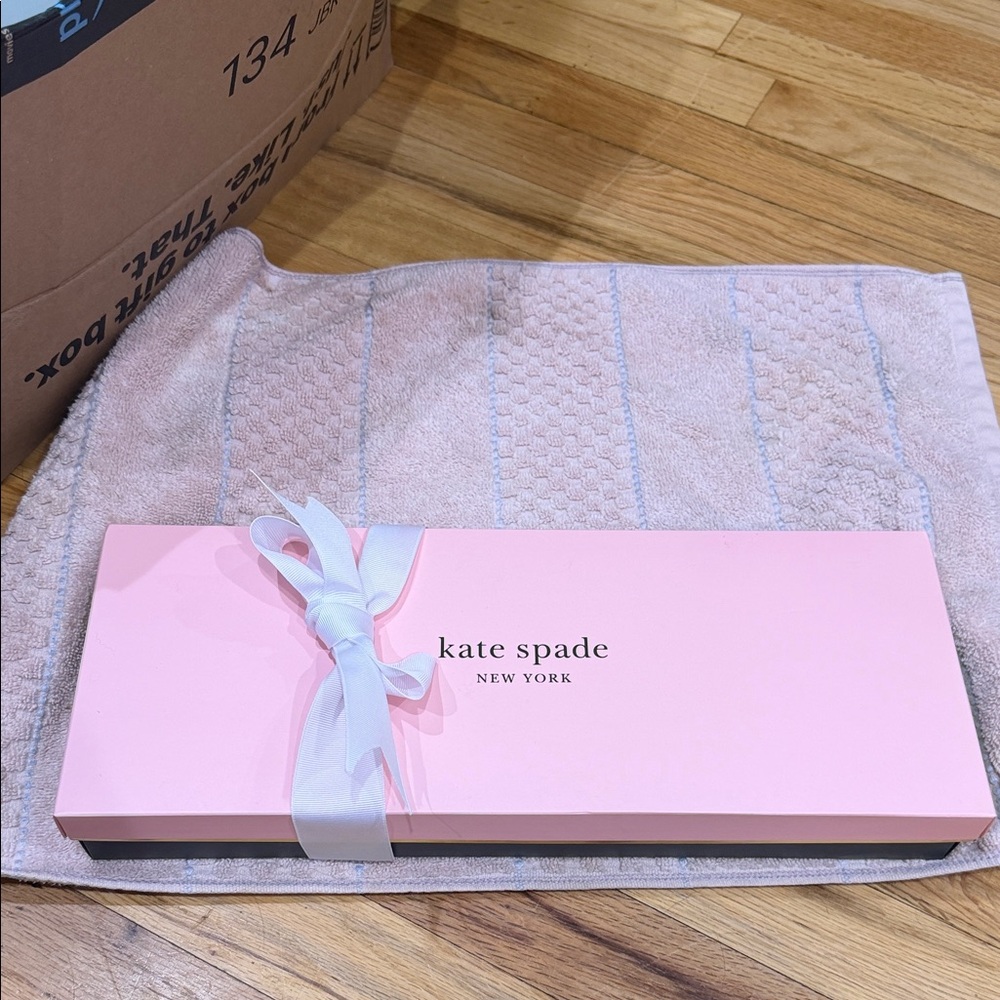 Wedding cake set brand new